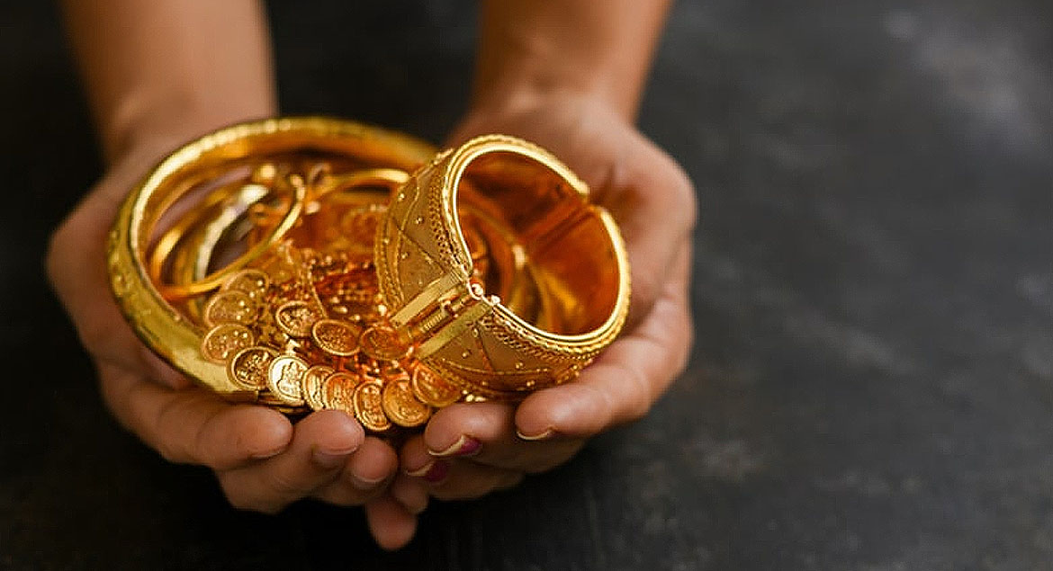Things to Take Care of When Selling your Old Gold Jewelry